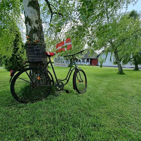 Feriegård Bauernhofferien Auf Mon, Schaeferwagen 
