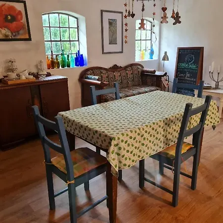 Farm stay Bauernhofferien Auf Mon, Schaeferwagen 
