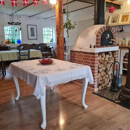 Farm stay Bauernhofferien Auf Mon, Schaeferwagen 