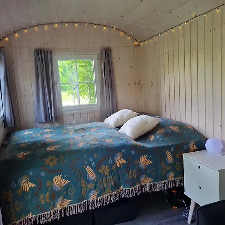 Farm stay Bauernhofferien Auf Mon, Schaeferwagen 