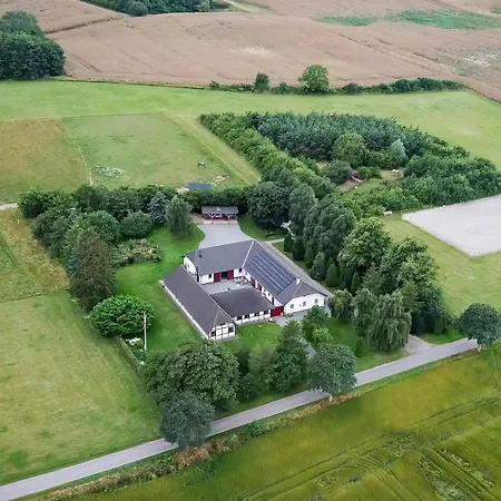 Bauernhofferien Auf Mon, Schaeferwagen 